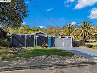 2673 San Carlos Drive Walnut Creek, CA 94598