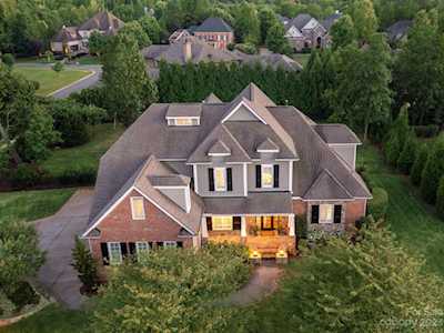 8018 Wicklow Hall Dr Weddington, NC 28104