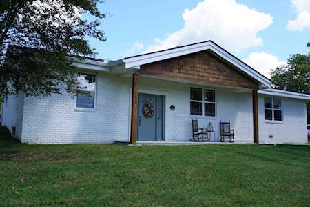 155 Byrd Dr Kodak, TN 37764