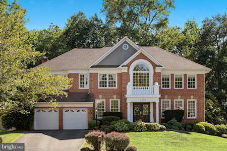 5507 Hamlet Hill Ct Fairfax, VA 22030