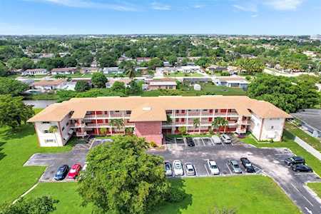 4731 NW 10th Ct #310 Plantation, FL 33313