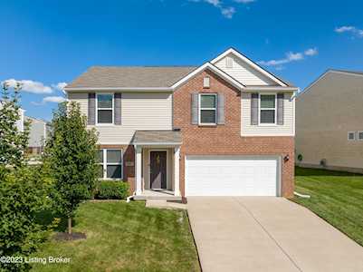 6807 Brittany Oak Dr Louisville, KY 40229