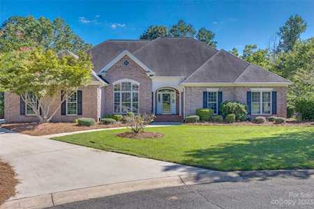 1136 Setter Ln Concord, NC 28025