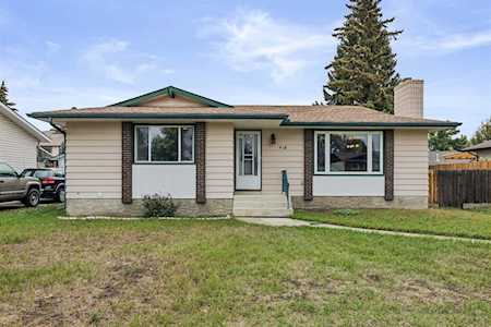 918 4 St SW High River, AB T1V1A7