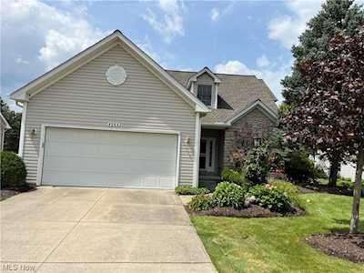 4266 Mallard Cove Avon, OH 44011