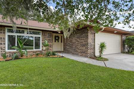 6219 Lindenwood CT N Jacksonville, FL 32244