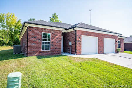 3456 River Birch Dr Jeffersonville, IN 47130