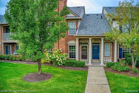 3546 Oakmonte Blvd Rochester, MI 48306