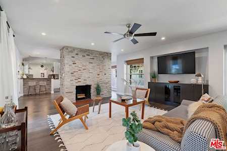 11177 Valley Spring Place Studio City, CA 91602