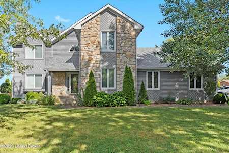 310 Cliffside Dr Shepherdsville, KY 40165