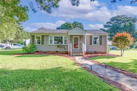 105 Hodges Manor Rd Portsmouth, VA 23701