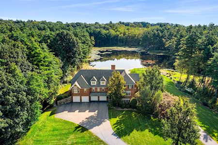 70 Chestnut Hill Rd Amherst, NH 03031