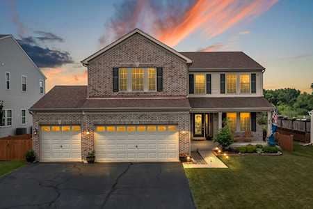 595 Pondview Dr Antioch, IL 60002