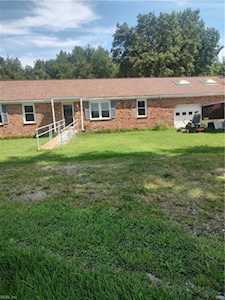 913 Long Ridge Rd Chesapeake, VA 23322