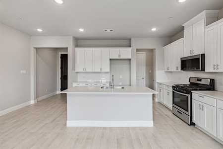 629 Hutchinson Lane Lewisville, TX 75077
