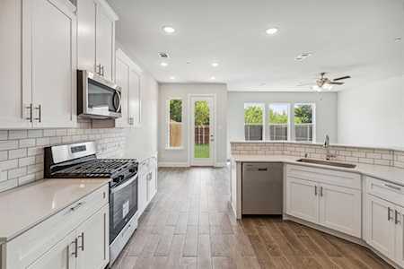 533 Hutchinson Lane Lewisville, TX 75077