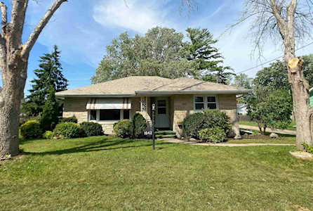 1042 Coolidge Ave Oshkosh, City of Oshkosh, WI 54902-3434