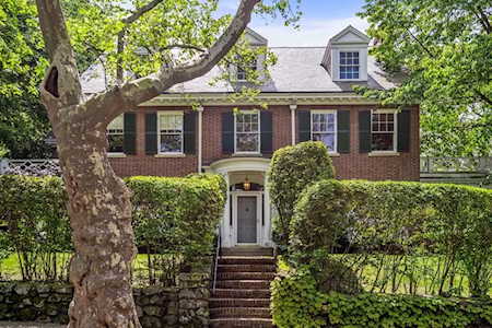 60 Willard Rd Brookline, MA 02445