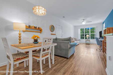 120 Sophee Ln Lakewood, NJ 08701