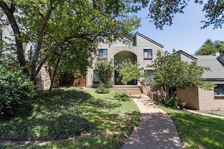 2613 Mccart Avenue Fort Worth, TX 76110