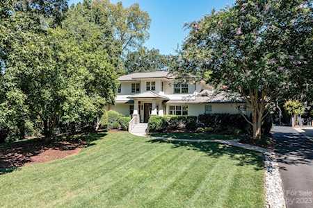 2220 Ferncliff Rd Charlotte, NC 28211