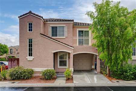 6215 Humus Ave Las Vegas, NV 89139