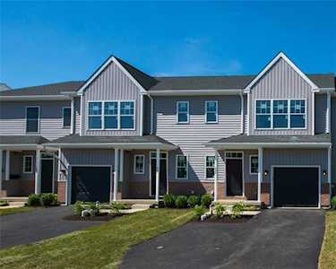 557 Long St Emmaus, PA 18049