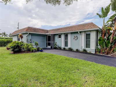 270 Lanchester Ct #37 Naples, FL 34112