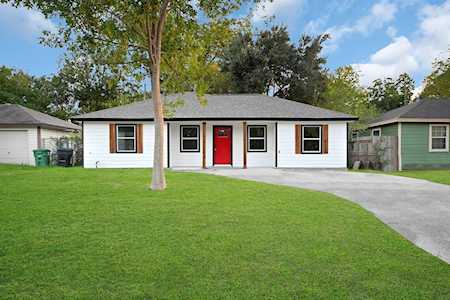 3102 Friar Point Rd Houston, TX 77051