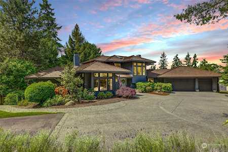 19514 SE 16th St Sammamish, WA 98075