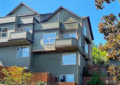 3017 Humes Place W Seattle, WA 98119