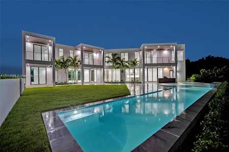 11200 SW 71st Ave Pinecrest, FL 33156