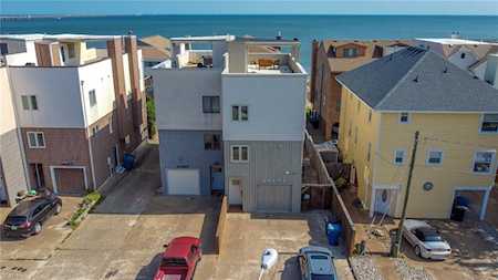 4486 Ocean View Ave #A Virginia Beach, VA 23455
