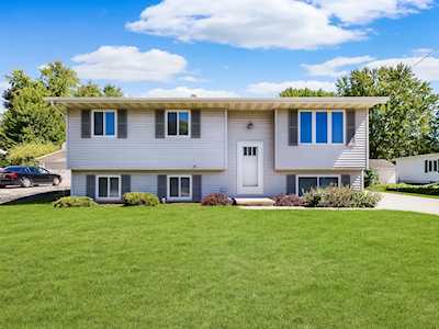 1404 Joan Ct Kaukauna, Village of Little Chute, WI 54130