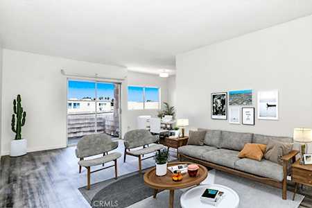 5414 Newcastle Avenue #50 Encino, CA 91316