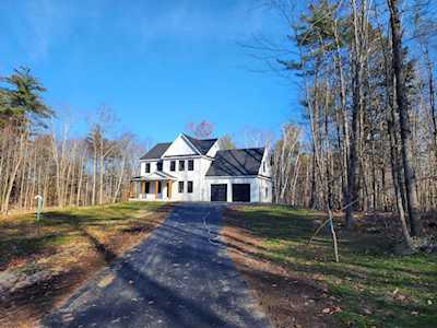 97 Stevens Hill Rd Nottingham, NH 03290