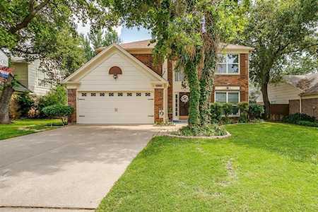 6860 Moss Lane North Richland Hills, TX 76182