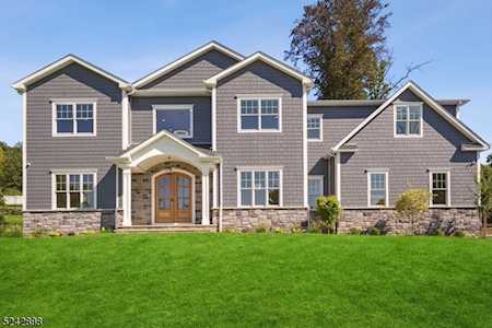 2 Goodhill Road North Caldwell Boro, NJ 07006
