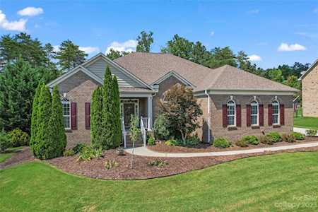3986 Warwick Dr Harrisburg, NC 28075