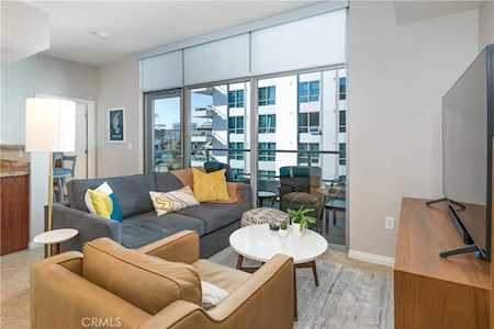 206 Park Blvd #702 San Diego, CA 92101