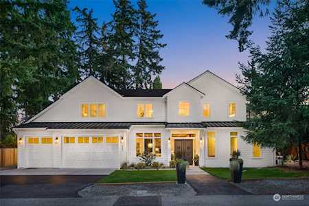 9027 SE 60th St Mercer Island, WA 98040