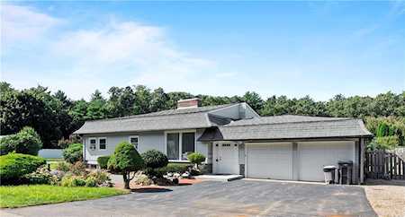 65 Hunts River Dr North Kingstown, RI 02852