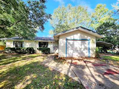 2334 Lake Heritage Dr Tallahassee, FL 32311