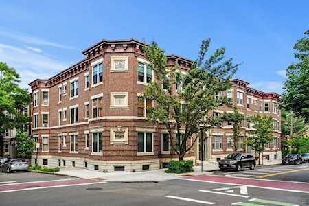 105 Winchester St #3 Brookline, MA 02446