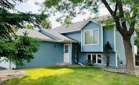 1572 Pacific Avenue Eagan, MN 55122