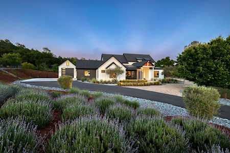 8350 Rustic Woods Way Loomis, CA 95650