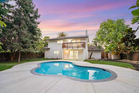 599 Walnut Ave Walnut Creek, CA 94598