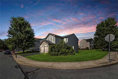1185 Vera Dr Easton, PA 18040