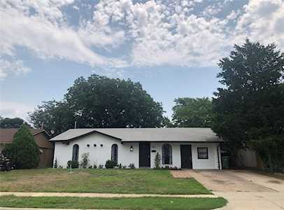 1131 Eastwood Drive Lewisville, TX 75067