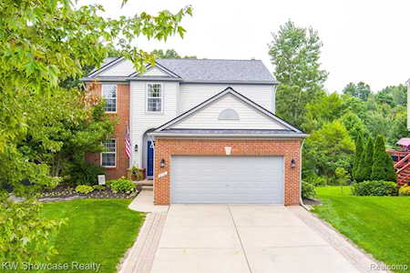 849 Deer Valley Rd Holly Twp, MI 48442